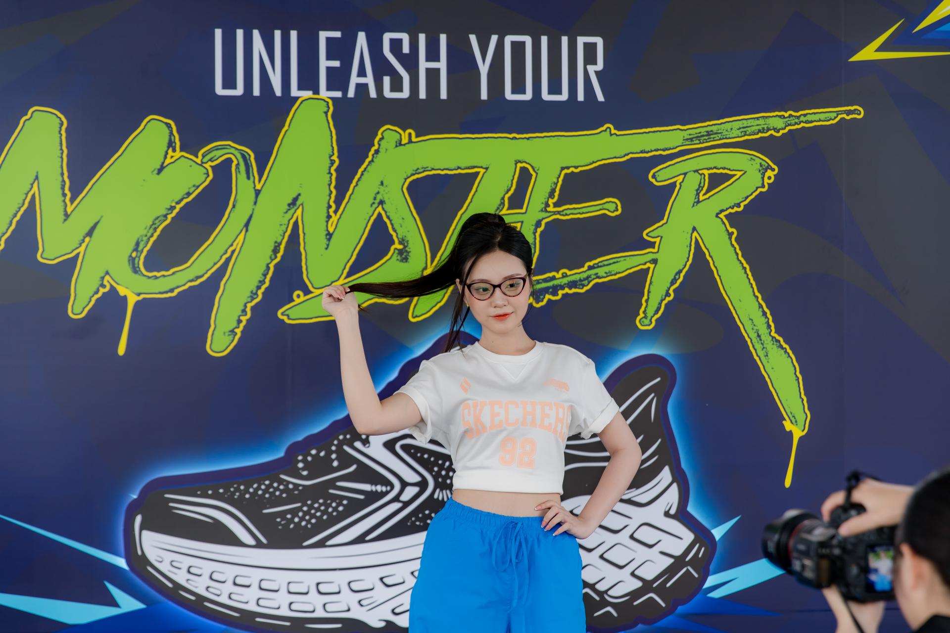 SKECHERS - UNLEASH YOUR MONSTER